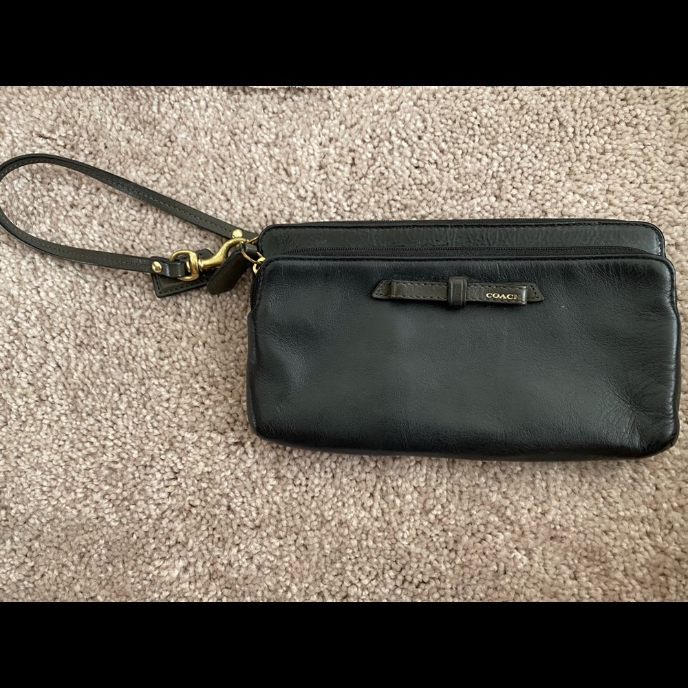 Coach wrestler double zipper